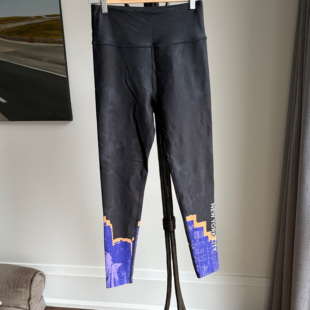 Peloton Black Leggings with New York Skyline Design